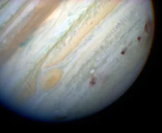 Water in Jupiter's upper atmosphere comes from SL9 comet