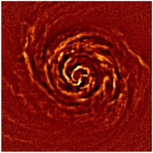 Première observation en direct de la rotation d'un "berceau" de planètes
