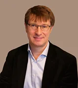 Guy Perrin awarded the CNRS Executive Medal of Honor